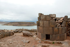 Sillustani Chullpas